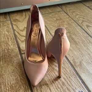 Ted Baker London Melisah Stiletto Pumps Blush Pink Leather Rose Gold Heel Sz 8.5